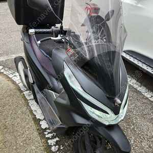 20년식 PCX125 맷블랙 판매합니다. 블랙박스, 헬맷 블루투스, 각종 장비 풀세팅