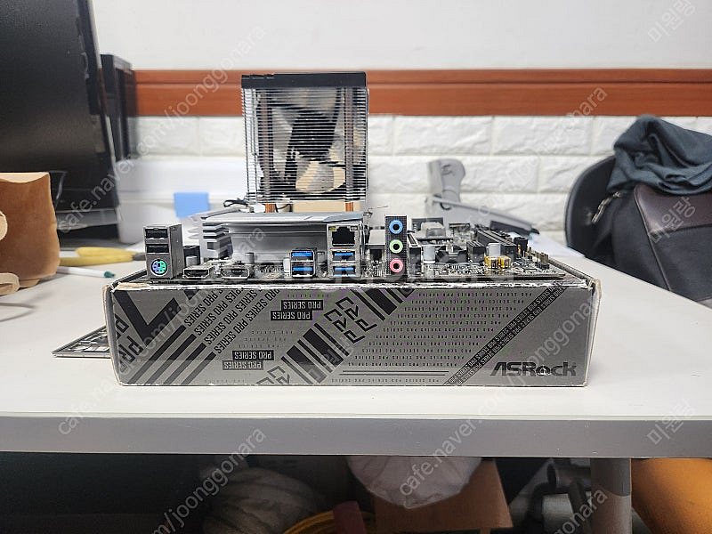 i5 11400 + B560M pro4 + 사제쿨러 세...--3