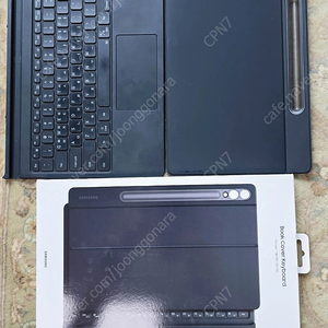 갤럭시탭 S9+, S10+ 플러스 삼성정품 키보드 북커버 판매합니다.