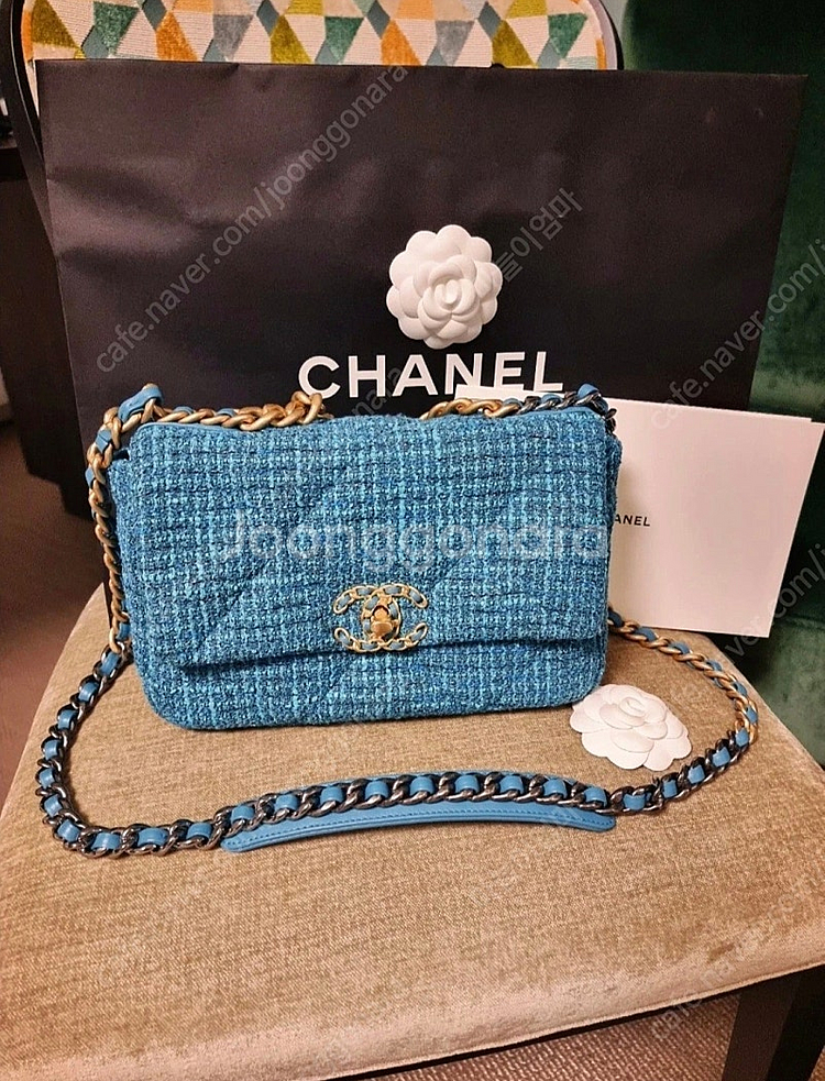 (봄여름 한정판)CHANEL 샤넬 19백(나인틴백) 미...--1