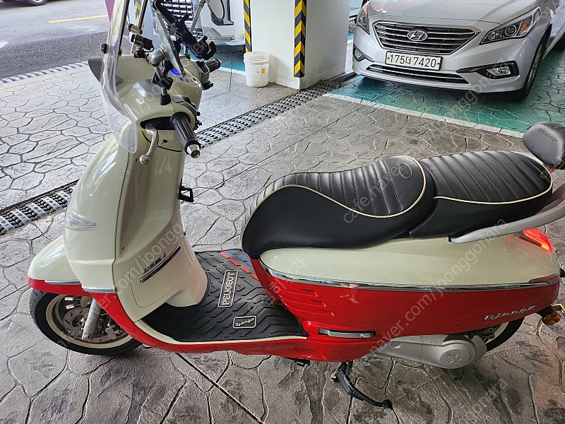 부산 푸조 장고125 팝니다--2