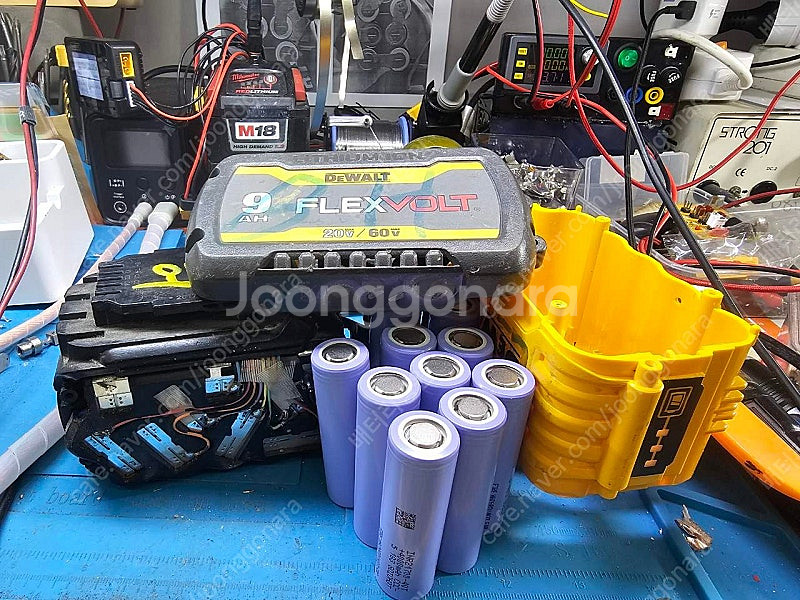 디월트 플렉스볼트 수리합니다--2