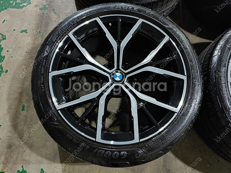 [판매] BMW G30 5시리즈 845M 19인치 정품...--1