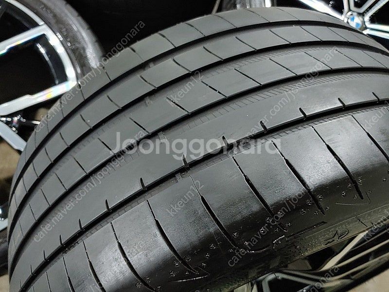 [판매] BMW G30 5시리즈 845M 19인치 정품...--6