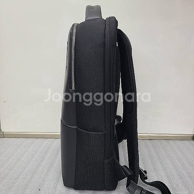 상태 아주좋은 쌤소나이트 RED 정품 백팩 블랙 42x...--2