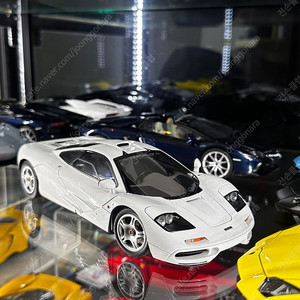 1:18 오토아트 멕라렌 F1 화이트 다이캐스트