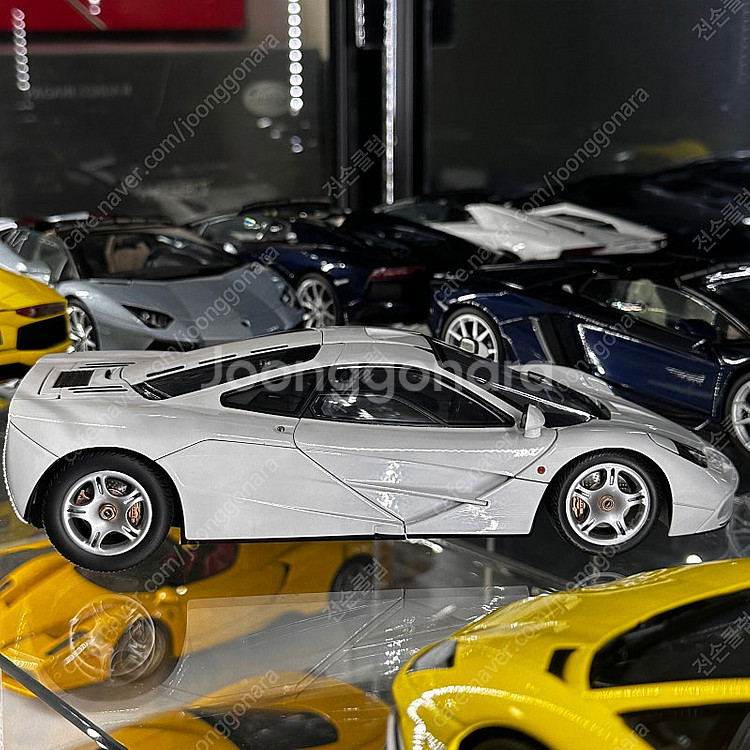 1:18 오토아트 멕라렌 F1 화이트 다이캐스트--4