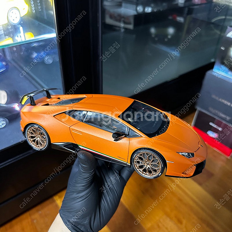 1:18 오토아트 람보르기니 우라칸 퍼포만테 다이캐스트...--0