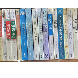 외굴로맨스 소설 (합77권) /노라 로버츠.리사클라이파스,아이리스요한슨 외,,,여러작가),,일괄 팝니다,,아래설명