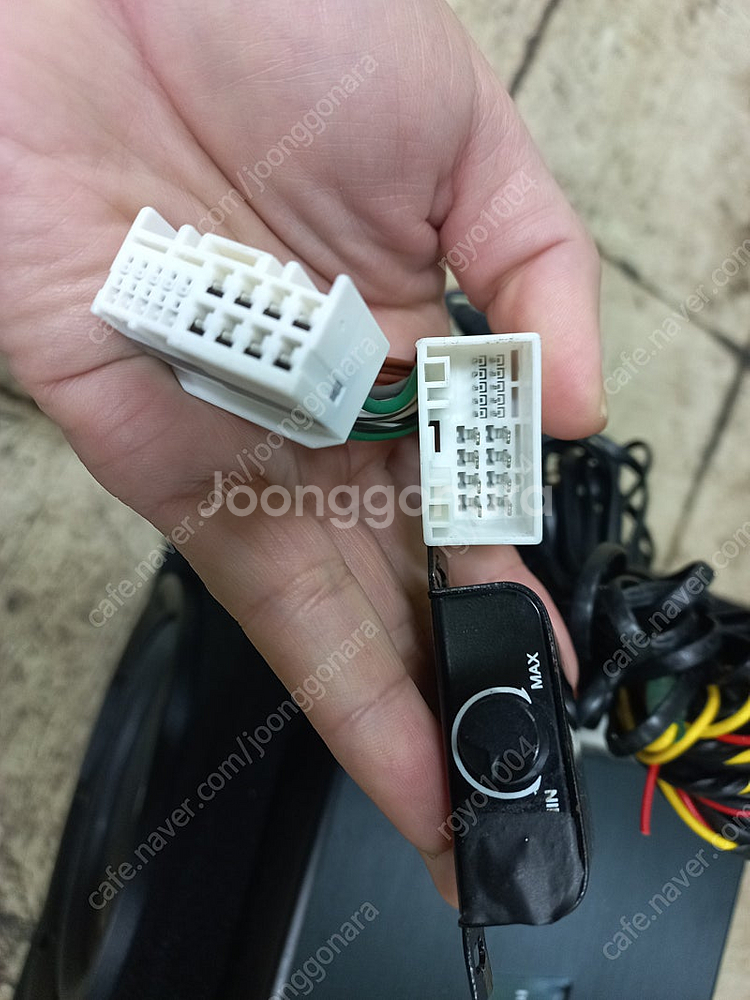 티볼리에서 쓰던 중고 앰프 레인보우 IL-AMP6 팝니...--3