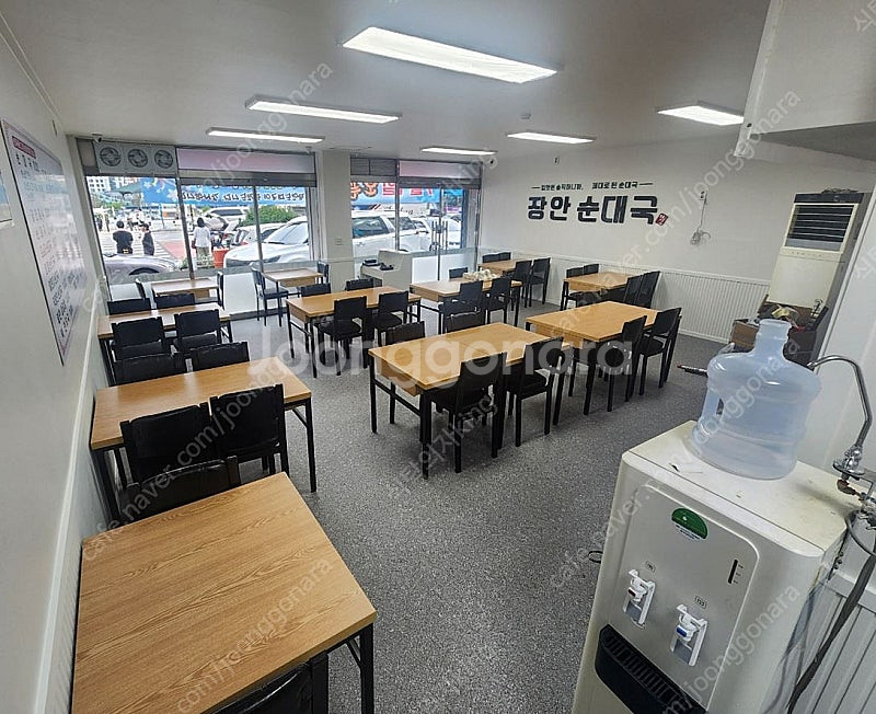 김밥집 분식집 마라탕 식당에서 쓰는 테이블 저렴하게 드립니다. 주문제작 가능--2