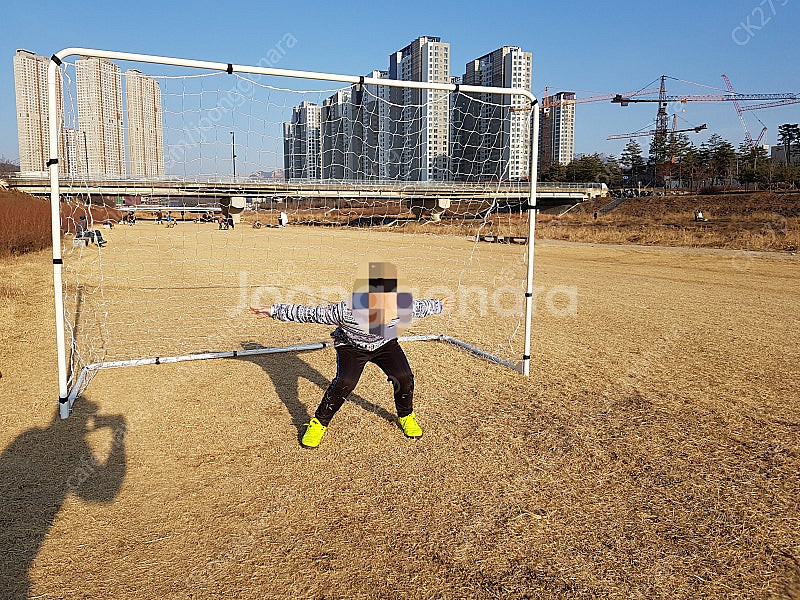 니스포 접이식 축구 풋살 골대(3mX2m) 1개 팝니다...--0