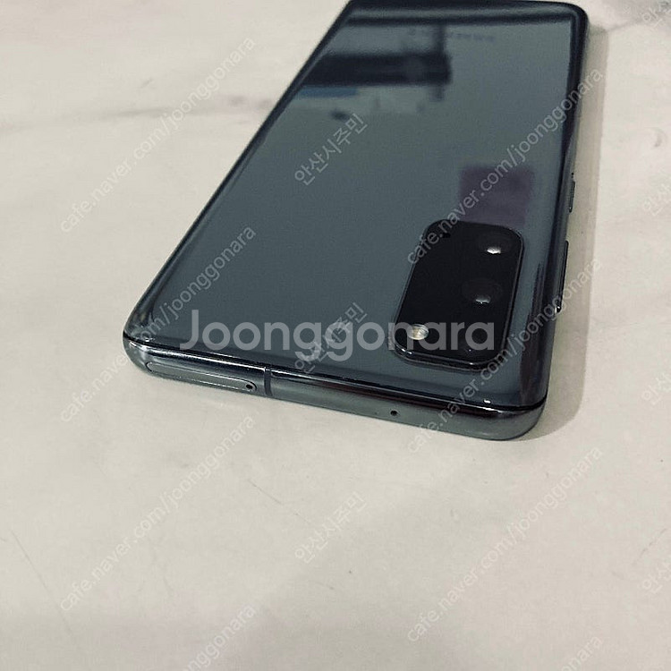 갤럭시 S20 그레이 128기가 액정깨끗! 매우깨끗! 11만8천원 판매합니다--3