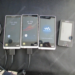 (일괄택포23만원) 소니 NWZ-ZX1 128기가 3대하고 소니 1대 총4대 팝니다.