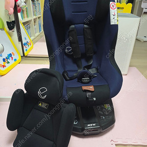 콩코드 제인그라비티 아이사이즈 360도 회전형 카시트 팝니다