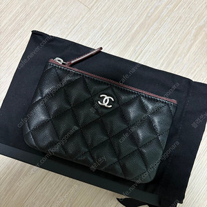 샤넬 미니파우치 미사용 은장