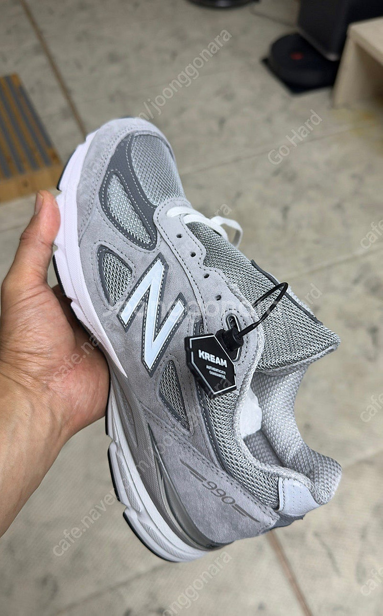 뉴발란스 990V4 270--0