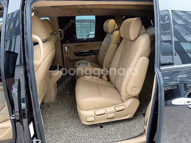 더뉴 카니발 중고 가격 중고 카니발 검정색 2019년식...--7
