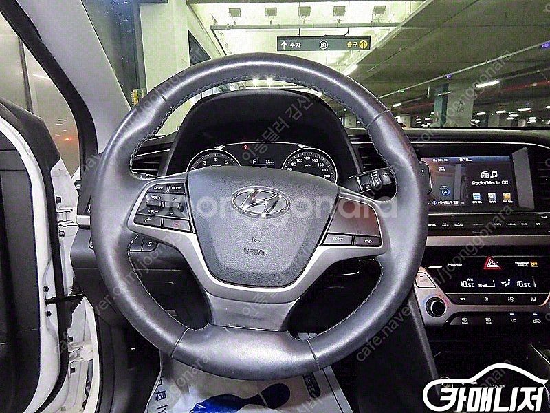 중고 아반떼 AD 1.6 GDI 스마트 스페셜 2016...--8