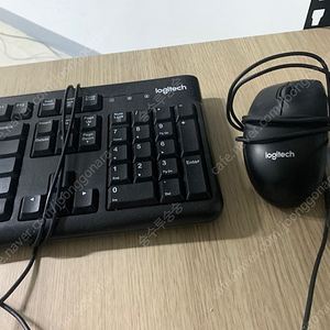 로지텍 키보드+마우스 팝니다.