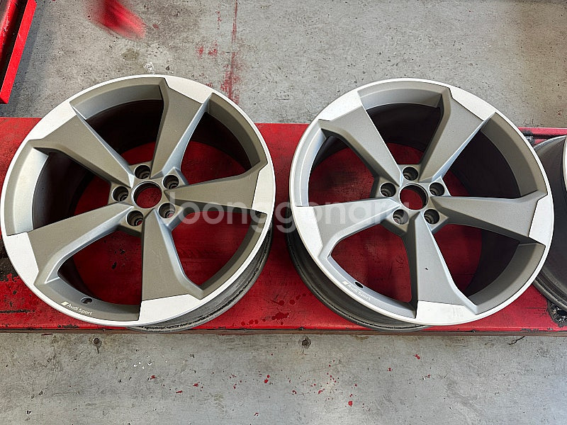 아우디 RS5 20인치 정품 휠 세트 팔아요 A4 A5...--6