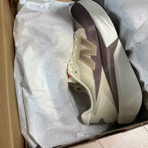 뉴발란스 런닝화 레벨v5 브라운 270(D) / 박스풀 새상품