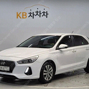 현대 i30 중고 i30 흰색 2018년식 1.4 터보 스타일 법인차 구매가능