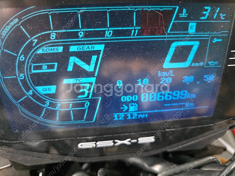 gsx-s1000--3