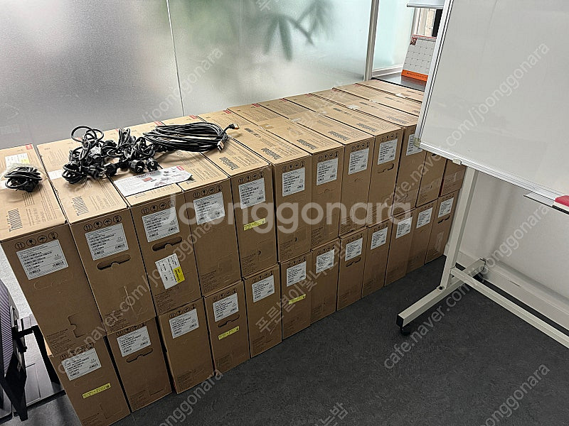 레노버 Lenovo E24-28 24인치 모니터 새제품--0