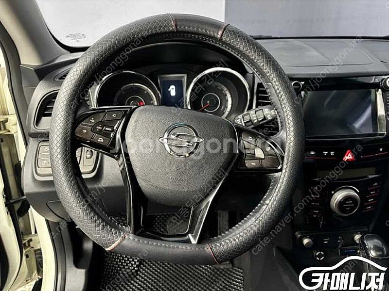 중고 티볼리 에어 2WD 디젤 1.6 RX (5인승) ...--6