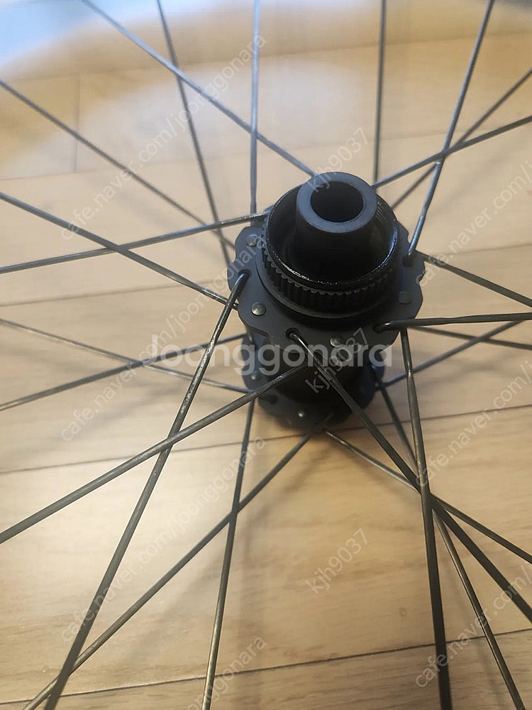 ZIPP 353 NSW 팝니다.--6