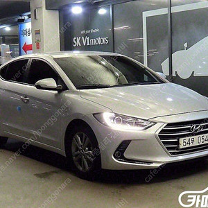 중고차 할부 아반떼 AD 1.6 GDI 스마트 스페셜 (0톤) 2017 년식 은색 중고자동차 가격