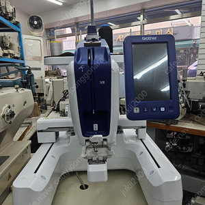 부라더자수미싱 VR882-T51