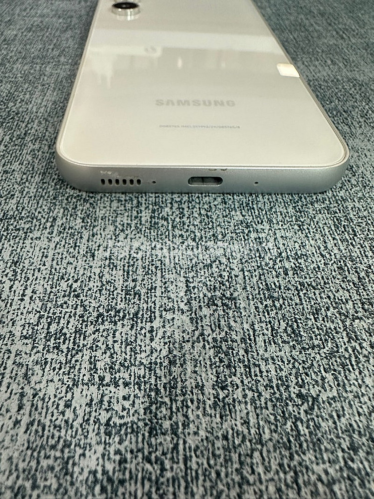(SKT) 갤럭시퀀텀4 128G 크림 23년 6월개통 ...--8