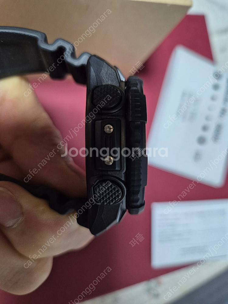 카시오 프로트랙 PRT-B70-1CR 시계 팝니다--1