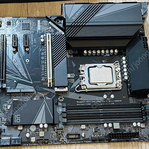 13600K 기가바이트 Z690 UD DDR4 V2 판매합니다.
