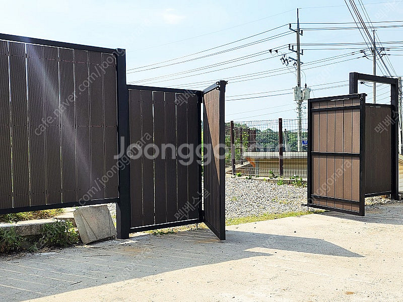 전원주택 울타리 담장 철재 펜스 합성목재 휀스 제작 설...--4