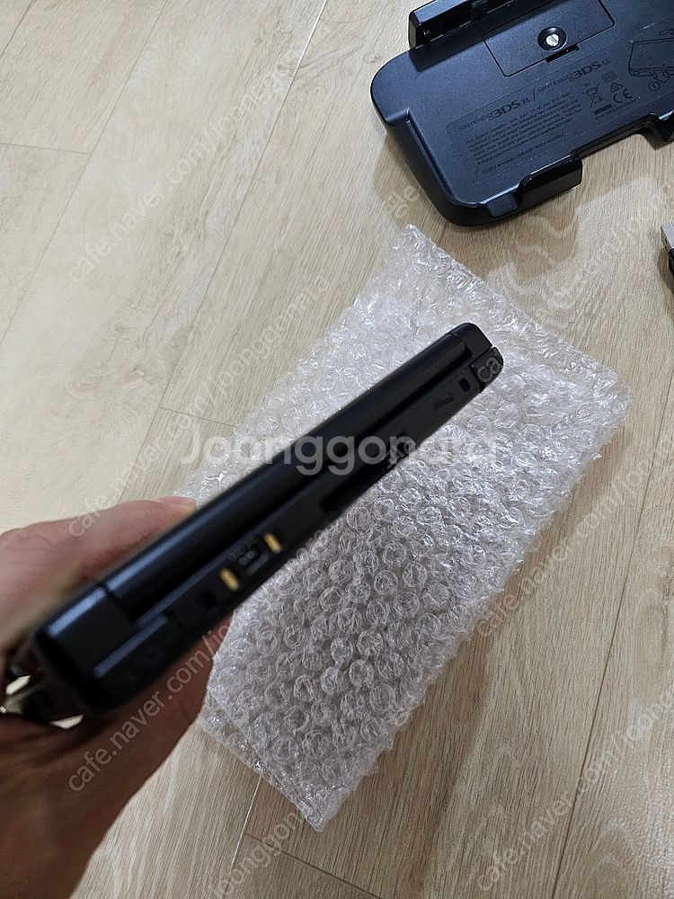 닌텐도 3ds 몬헌에디션 팝니다.(택포)--7