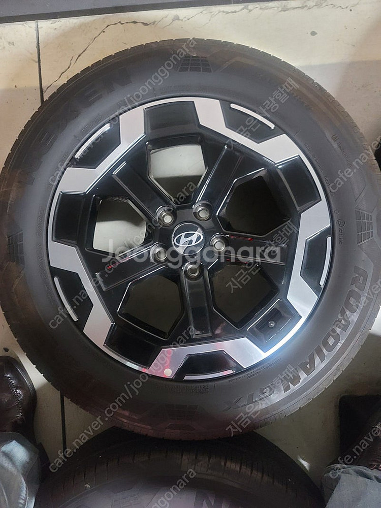 싼타페 MX5 18인치 휠타이어 , TPMS, 휠캡포함--3