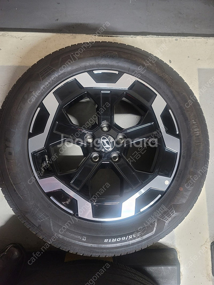 싼타페 MX5 18인치 휠타이어 , TPMS, 휠캡포함--4