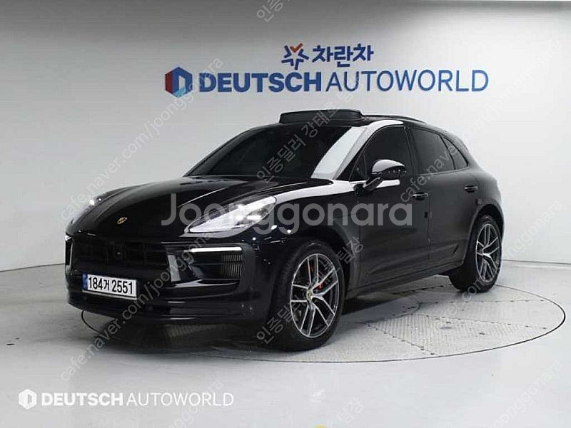 중고차 포르쉐 마칸 중고 검정색 2022년식 46,88...--0