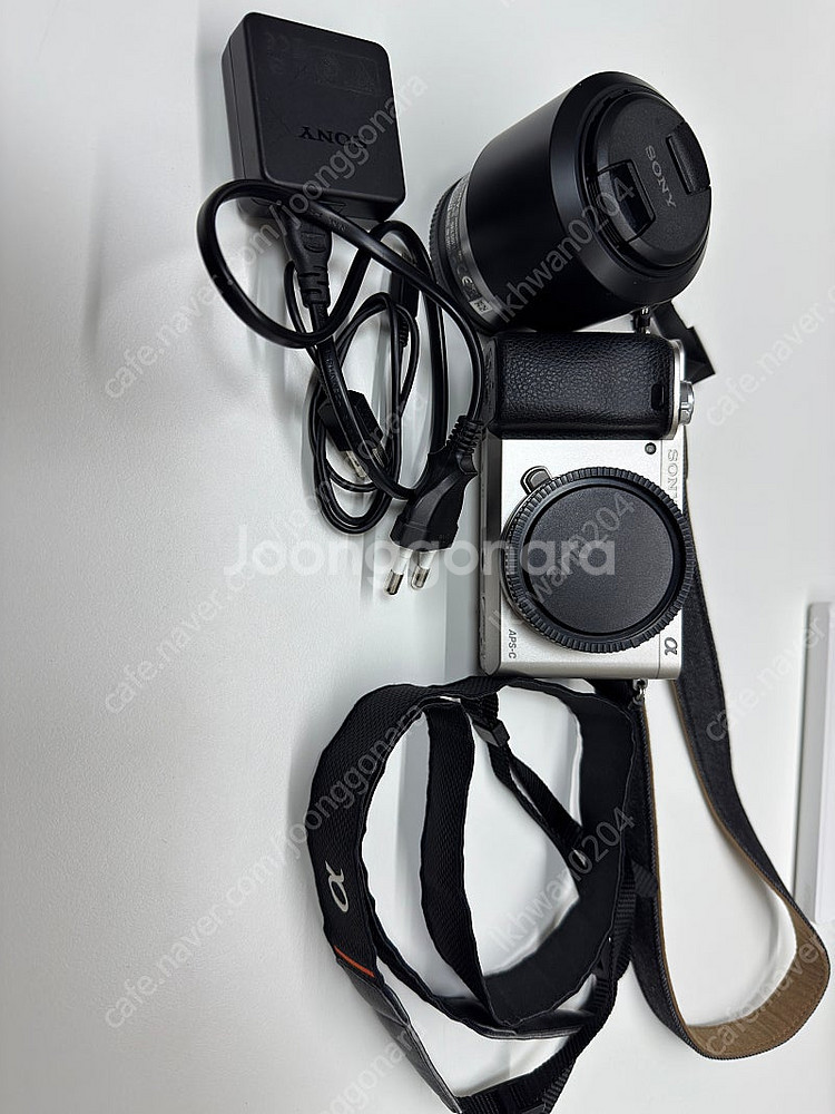 소니 A6000 카메라 + sel50f18 팝니다!--0