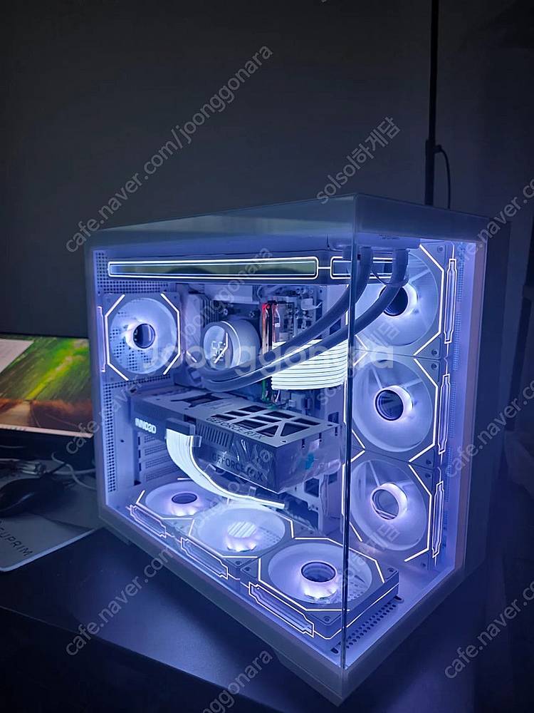 9800X3D RTX5080 올화이트 고사양 본체 싸게...--0