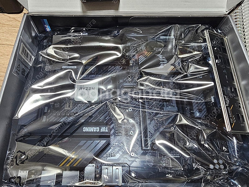5600x b550 tuf 램 32g(16x2) 세트로...--0
