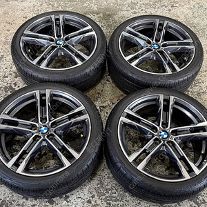 [판매]BMW 1시리즈 819M 정품 18인치 휠타이어