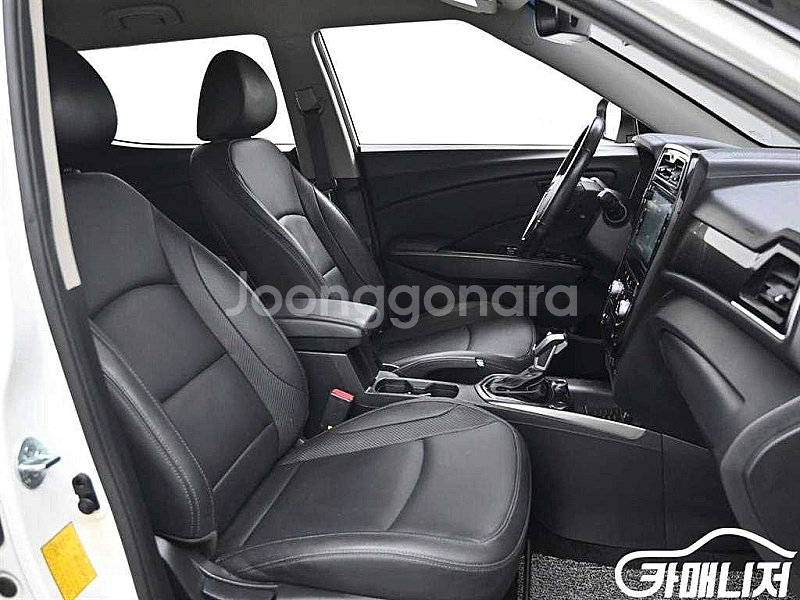 베리 뉴 티볼리 2WD 가솔린 1.5 2020 년 중고...--2