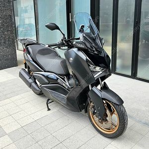 신차급 23년식 엑스맥스 300 페리 모델