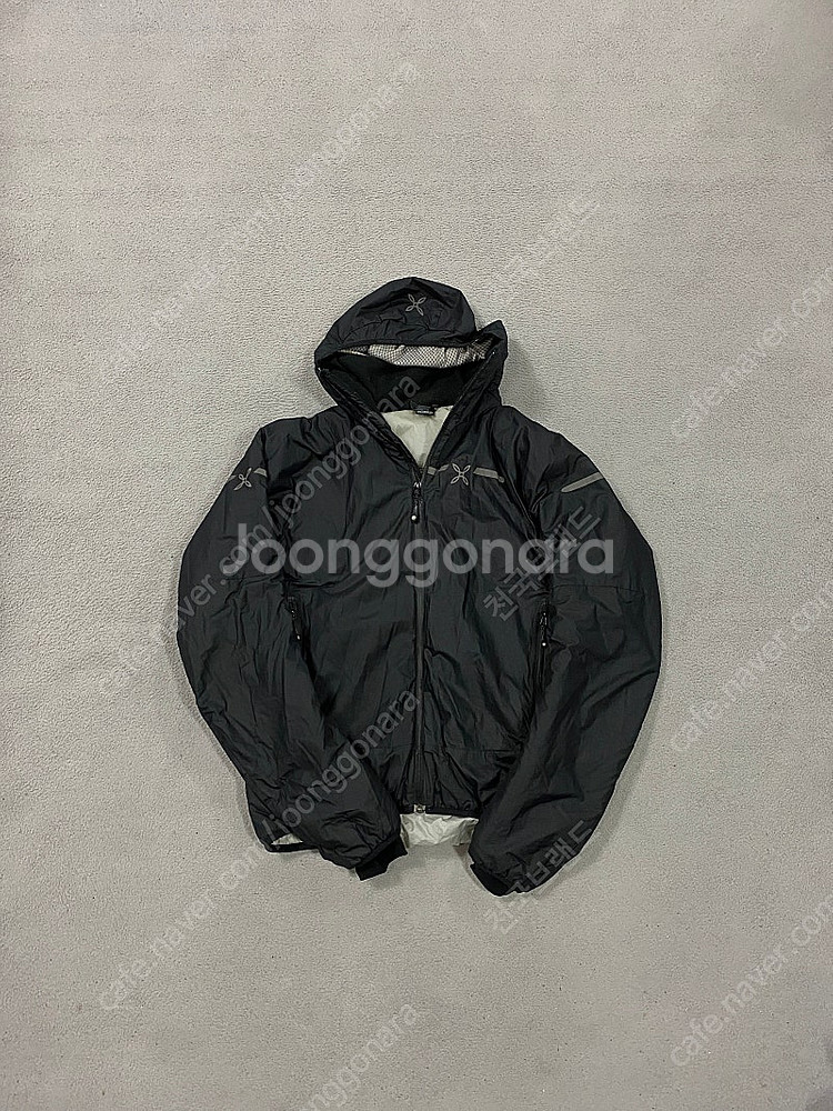 몬츄라 경량 패딩자켓 95--0