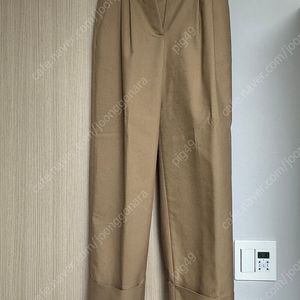 유메르 턴업코튼팬츠 카멜베이지(1)