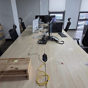 리바트책상,퍼시스의자,데스커서랍장 세트로 판매합니다